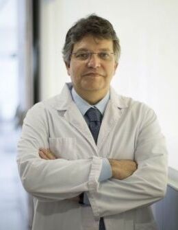 Doctor dermatologoa Rudi Lahera León